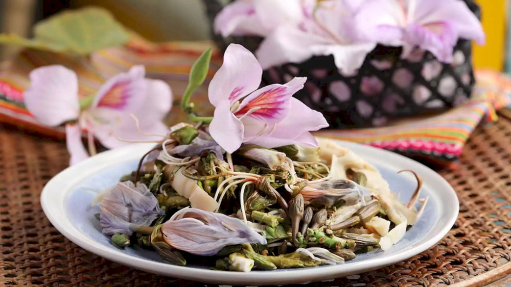 Măng đắng nộm hoa ban